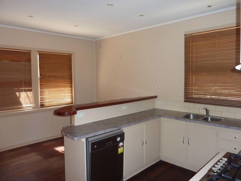 18 Jervois Road, Normanville SA 5204