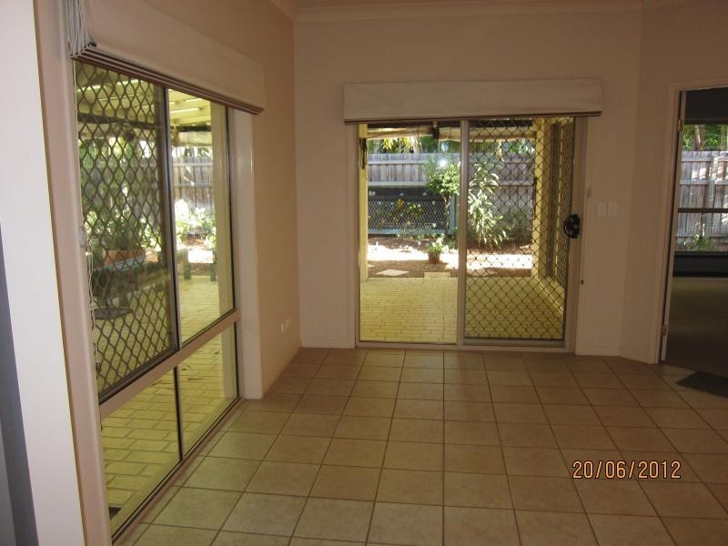 Sinnamon Park QLD 4073