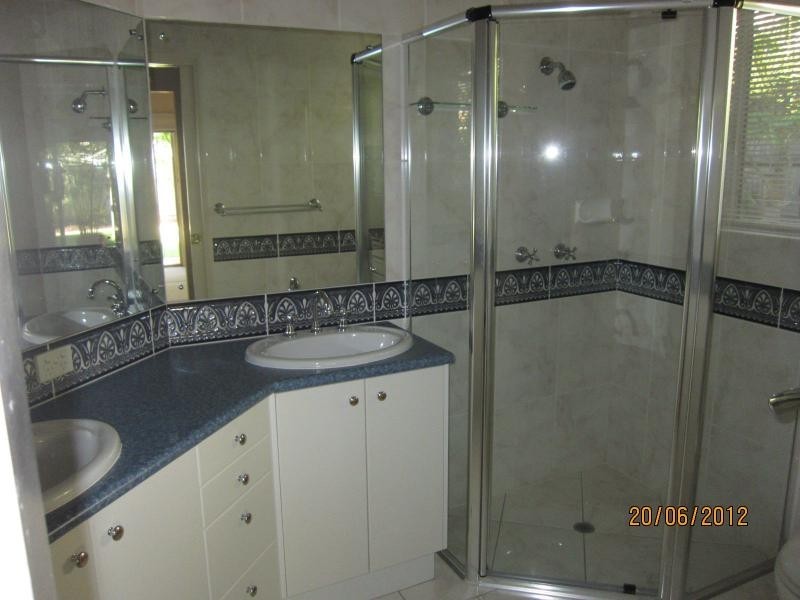 Sinnamon Park QLD 4073