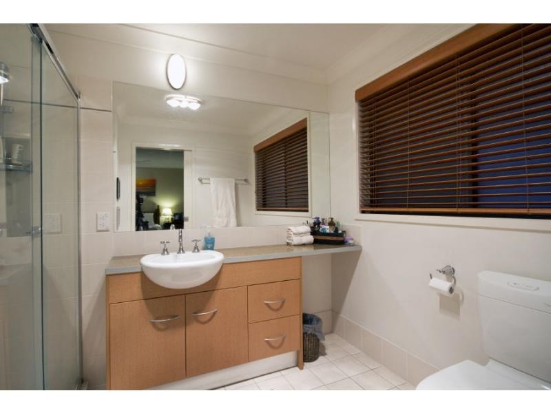 12/5 Central Avenue, Mount Ommaney QLD 4074