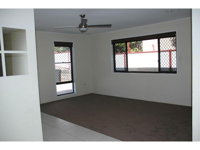 24 Pennant Street, Jamboree Heights QLD 4074