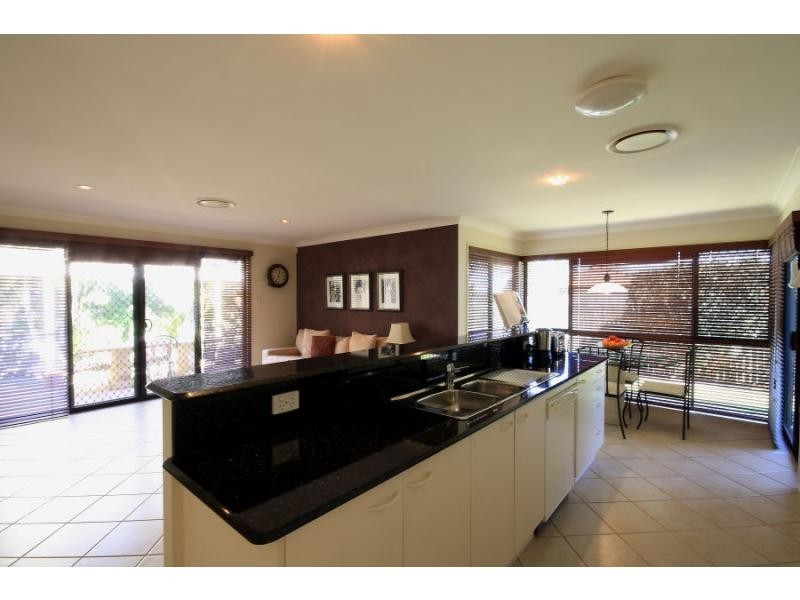 33 Mozart Place, Mount Ommaney QLD 4074