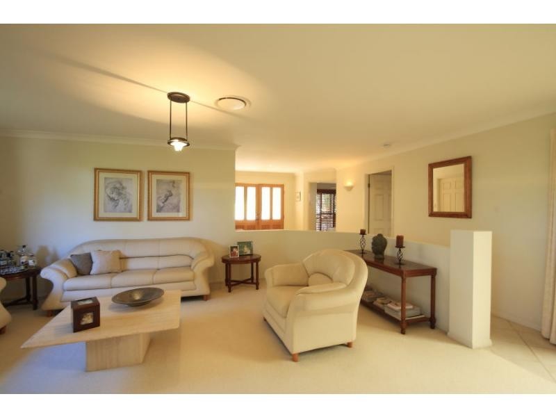 33 Mozart Place, Mount Ommaney QLD 4074