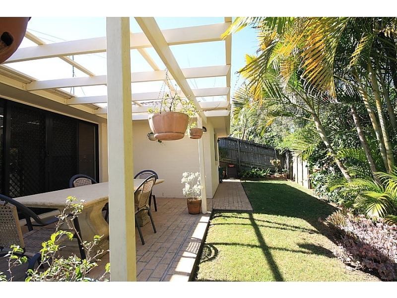 33 Mozart Place, Mount Ommaney QLD 4074