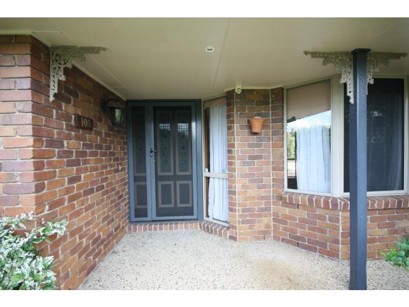 103 Arrabri Avenue, Mount Ommaney QLD 4074