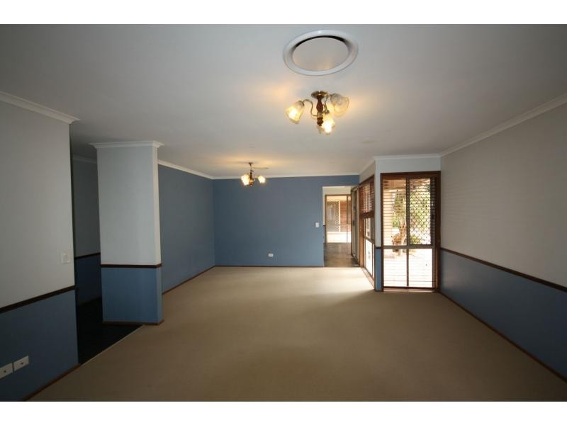 103 Arrabri Avenue, Mount Ommaney QLD 4074
