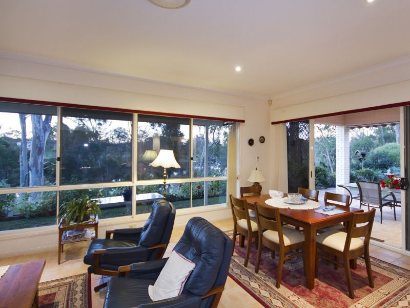 69 Daintree Place, Riverhills QLD 4074