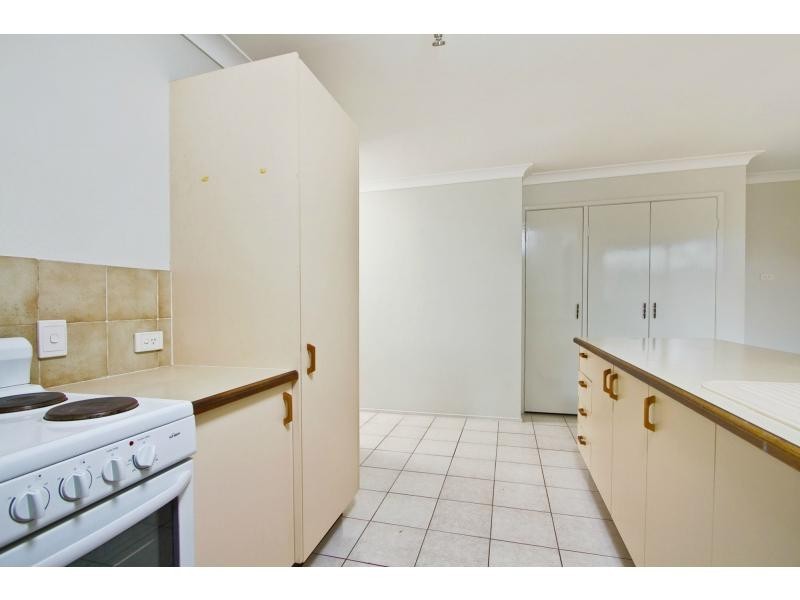 9 Tomkins Road, Riverhills QLD 4074