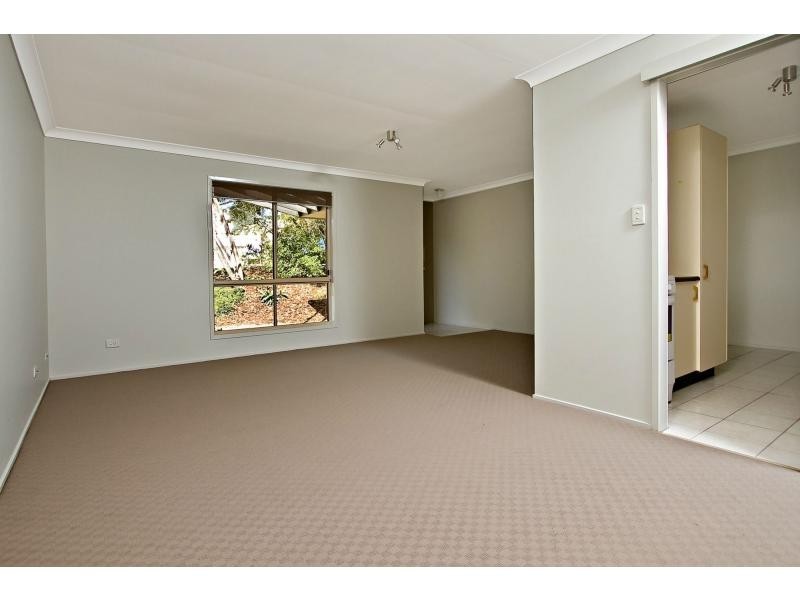 9 Tomkins Road, Riverhills QLD 4074