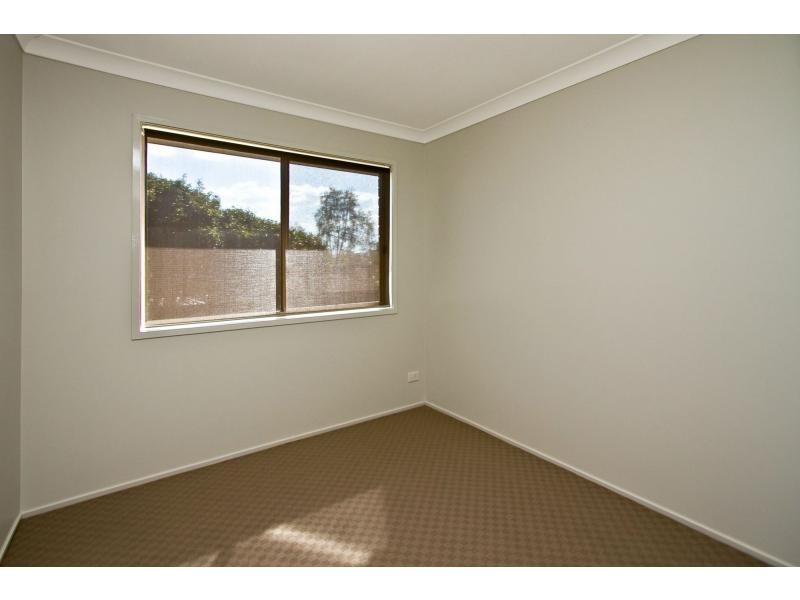 9 Tomkins Road, Riverhills QLD 4074