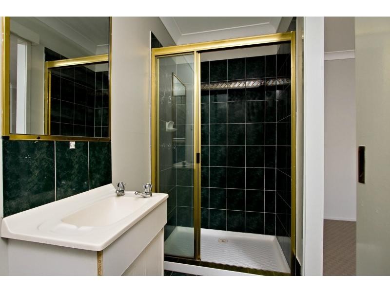 9 Tomkins Road, Riverhills QLD 4074