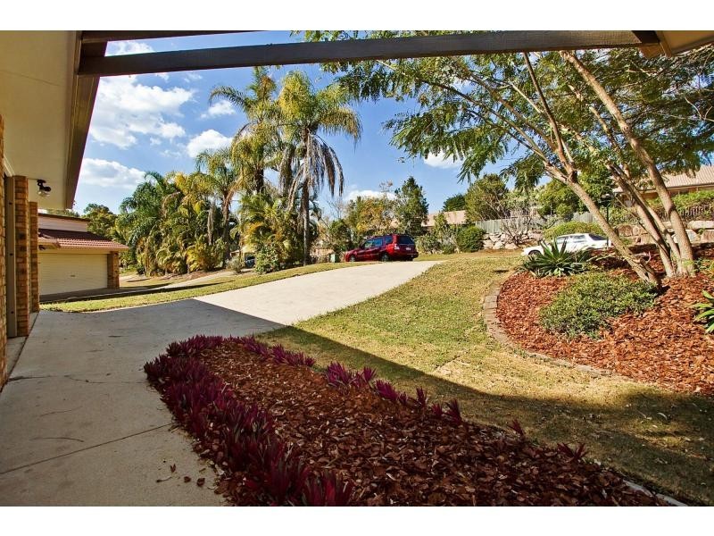 9 Tomkins Road, Riverhills QLD 4074