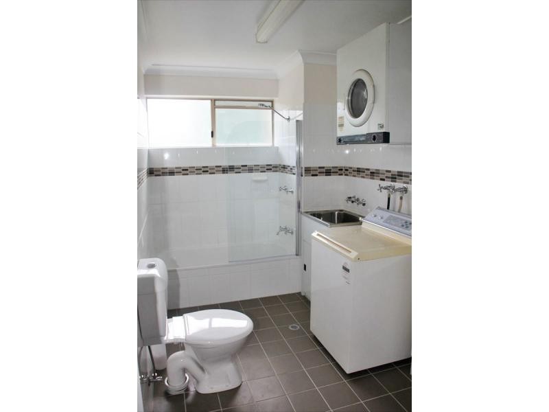 Unit 4/39 Raven Street, St Lucia QLD 4067