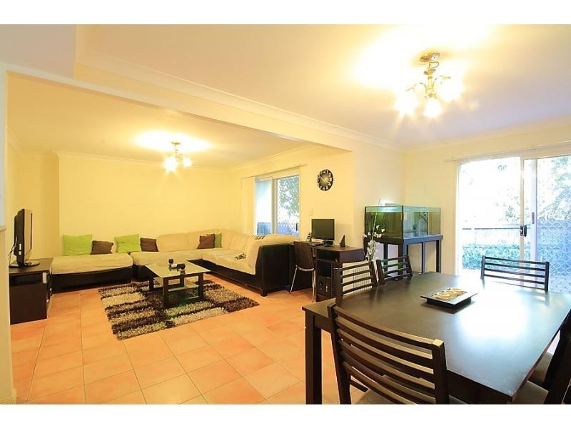 Sinnamon Park QLD 4073