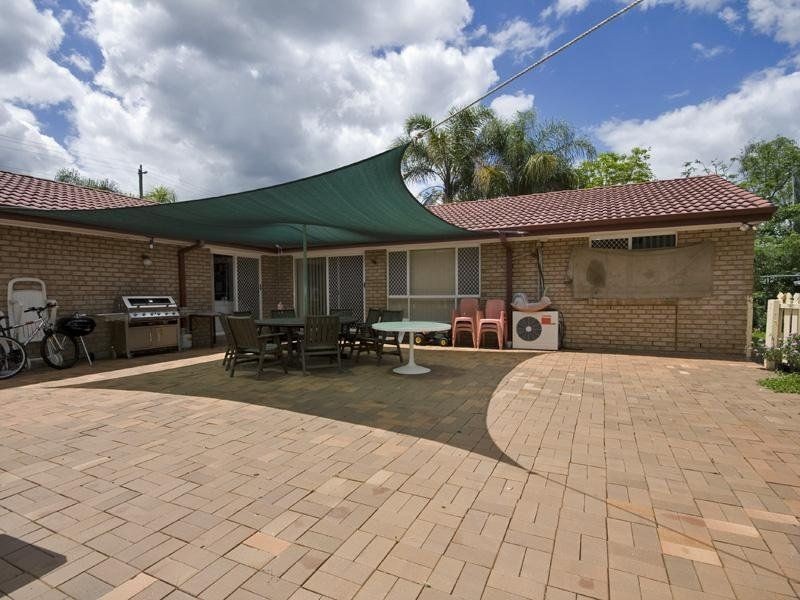 Barellan Point QLD 4306