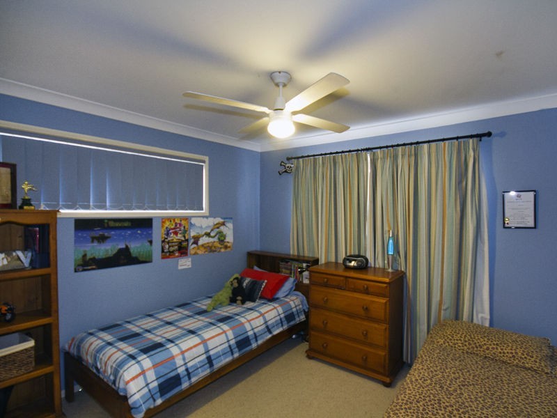 7 CARA Close, Middle Park QLD 4074