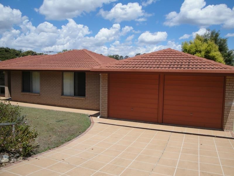 11 Lovell Court, Sinnamon Park QLD 4073