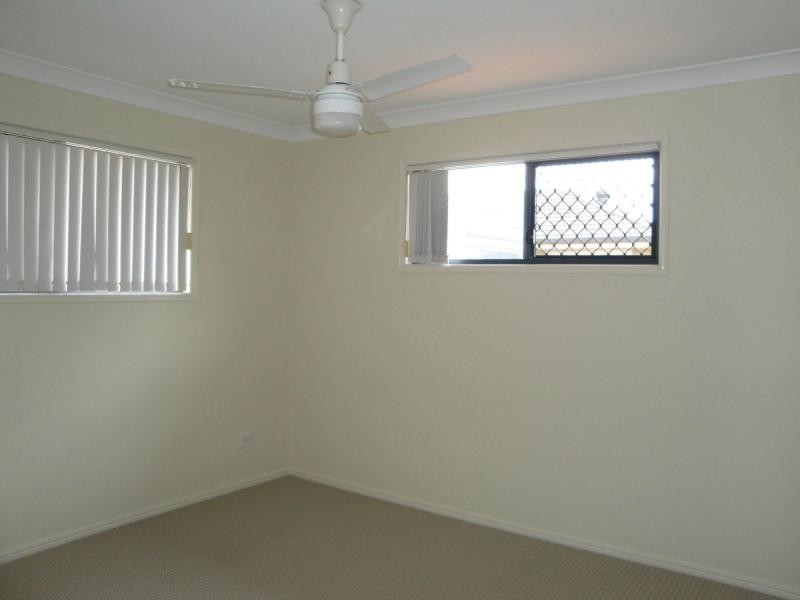 8 McNally Close, Seventeen Mile Rocks QLD 4073