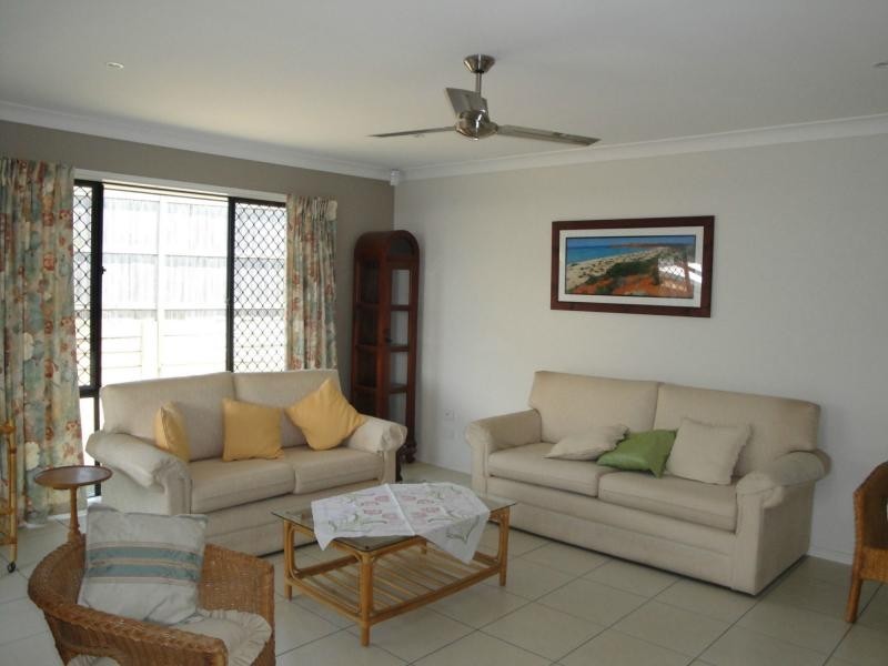 1 Grevillea Street, Sinnamon Park QLD 4073