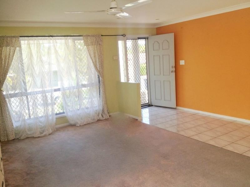 39 Lakeside Crescent, Forest Lake QLD 4078