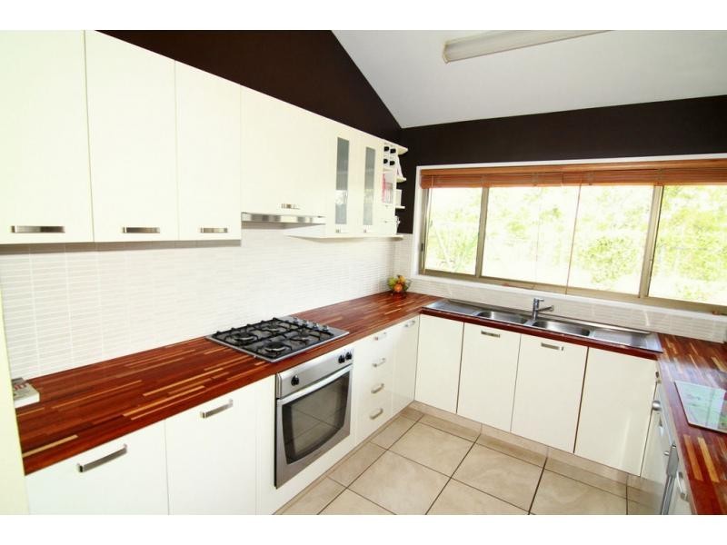 30 Lugano Street, Riverhills QLD 4074