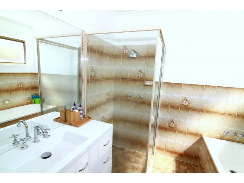 30 Lugano Street, Riverhills QLD 4074