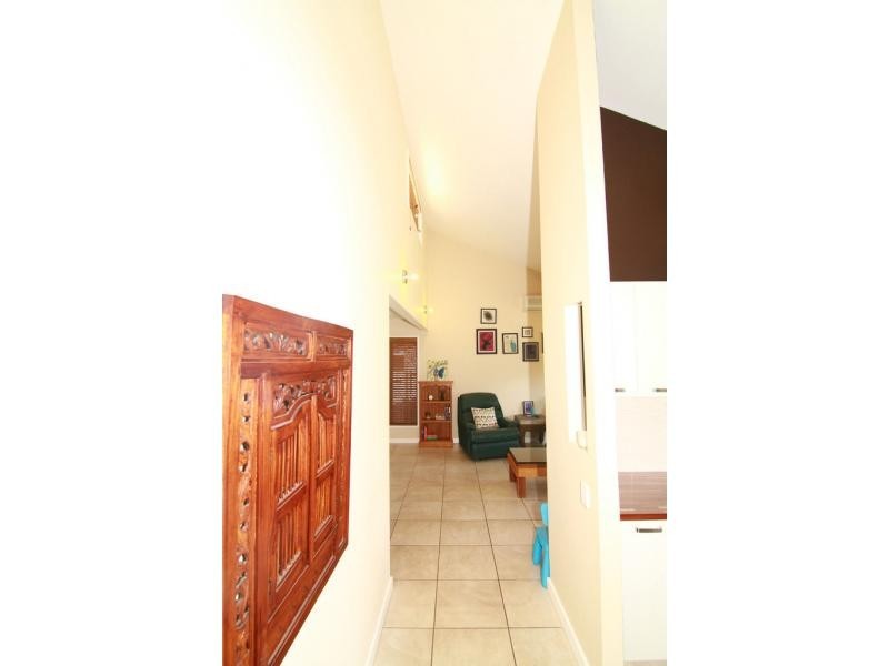 30 Lugano Street, Riverhills QLD 4074