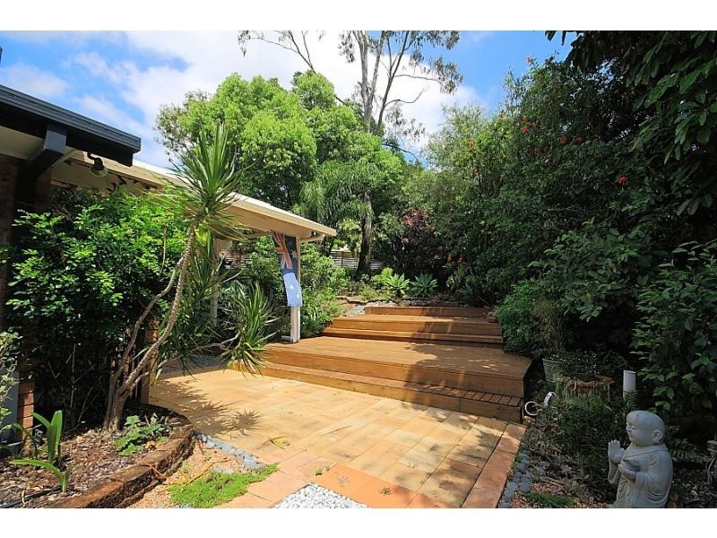 5 Bondel Place, Mount Ommaney QLD 4074