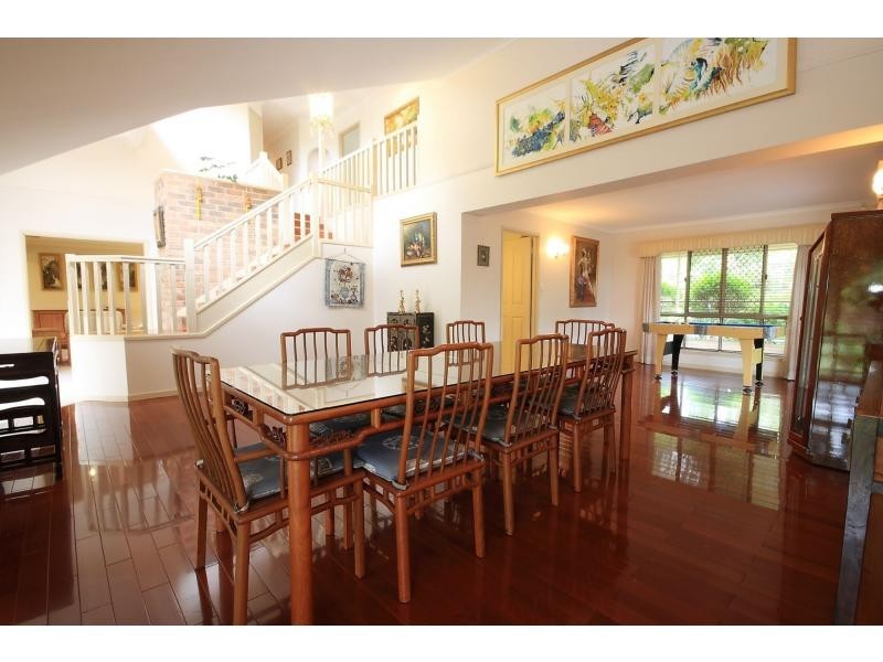 5 Bondel Place, Mount Ommaney QLD 4074