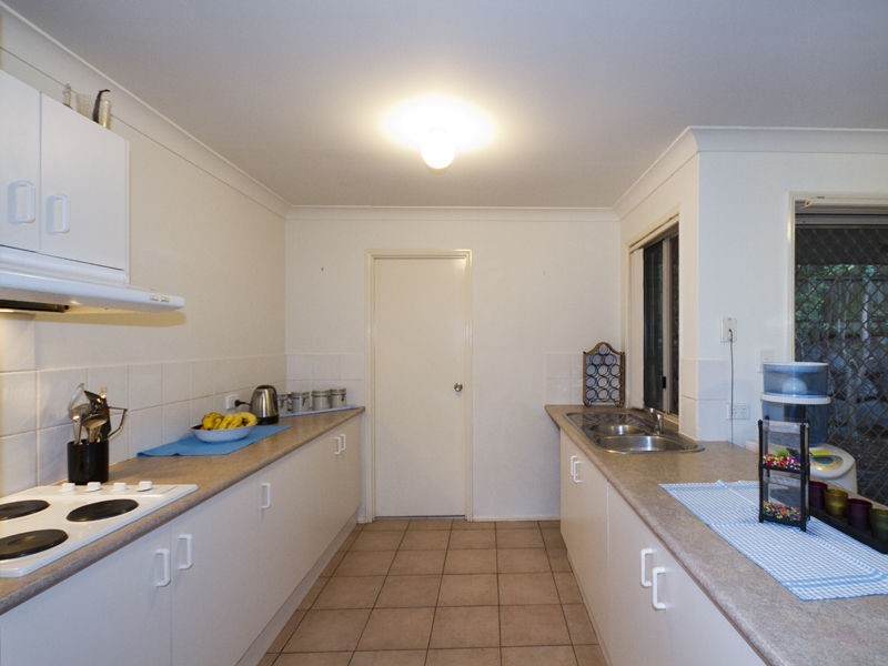 Seventeen Mile Rocks QLD 4073