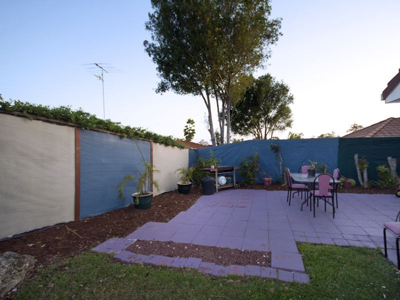 Seventeen Mile Rocks QLD 4073