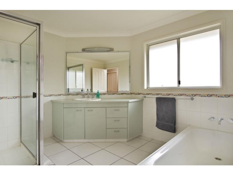 17 Cityview Road, Sinnamon Park QLD 4073