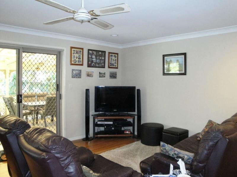 2 Cotter Crescent, Riverhills QLD 4074