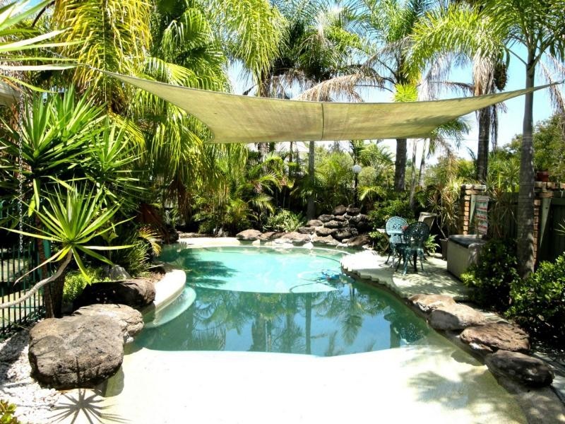 2 Cotter Crescent, Riverhills QLD 4074