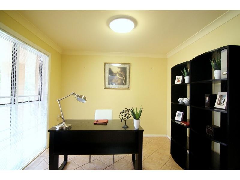 1 Timaru Close, Westlake QLD 4074