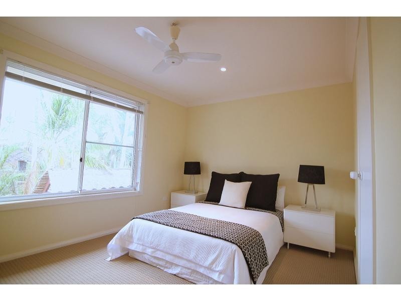 1 Timaru Close, Westlake QLD 4074