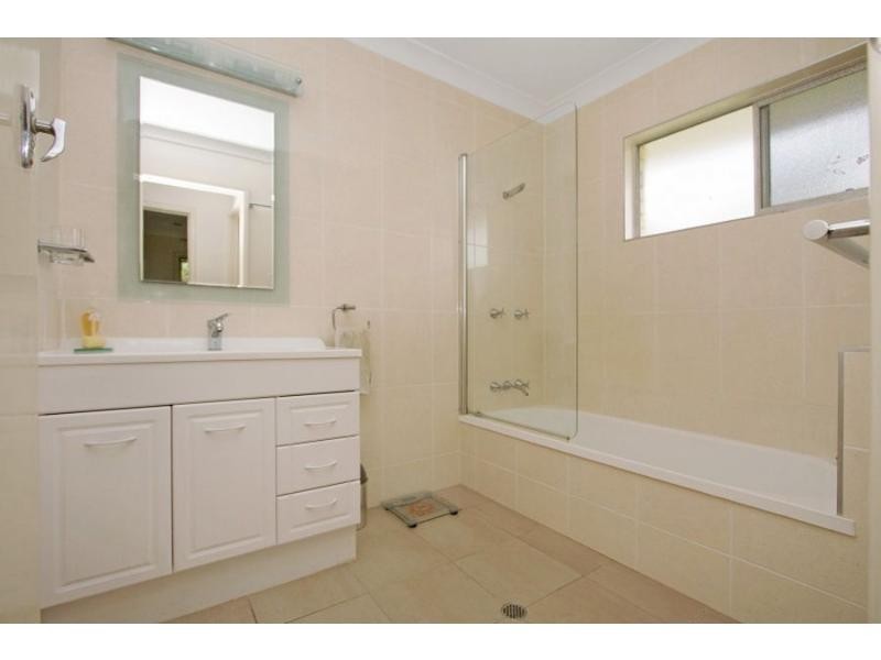 98 Tavistock Street, Oxley QLD 4075