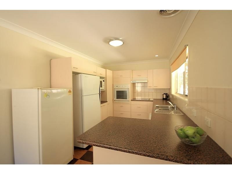 5 Oron Close, Westlake QLD 4074