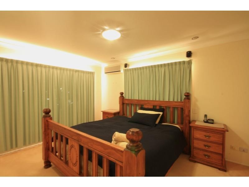 5 Oron Close, Westlake QLD 4074