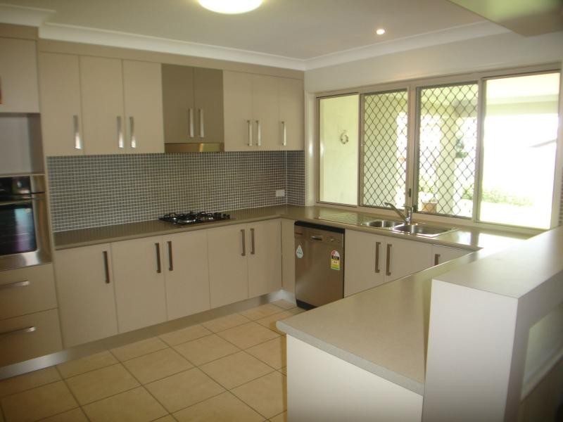 Sinnamon Park QLD 4073