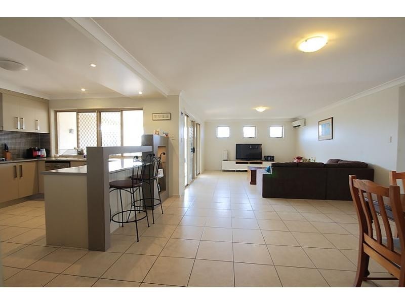 Sinnamon Park QLD 4073