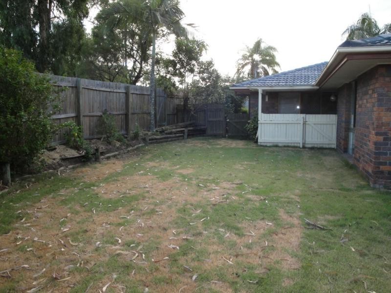 108 Hazelton Street, Riverhills QLD 4074