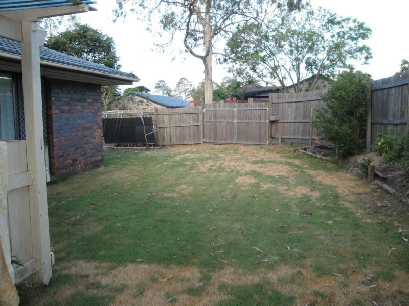 108 Hazelton Street, Riverhills QLD 4074