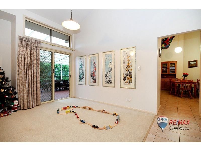 Sinnamon Park QLD 4073