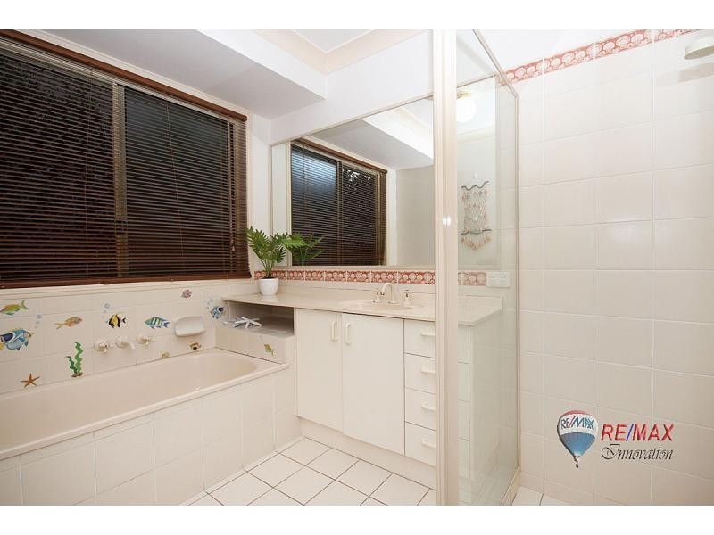 Sinnamon Park QLD 4073