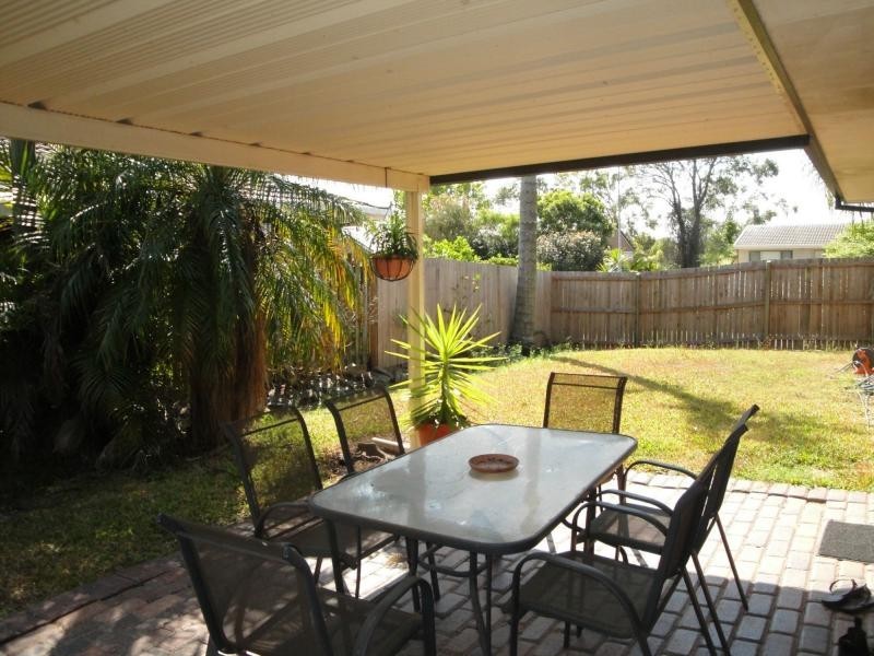 1 Barup Close, Middle Park QLD 4074