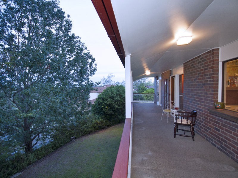 Mount Ommaney QLD 4074