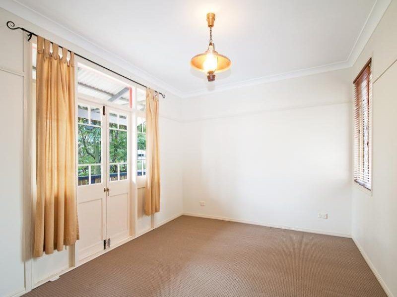 6 Popondetta Pl Street, Darra QLD 4076