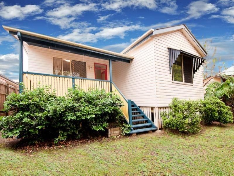 6 Popondetta Pl Street, Darra QLD 4076