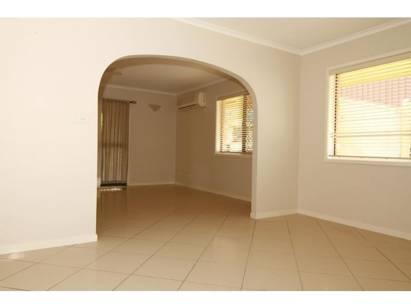 33 Tigris Street, Riverhills QLD 4074